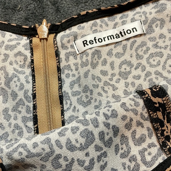 Reformation leopard print miniskirt - Picture 3 of 7